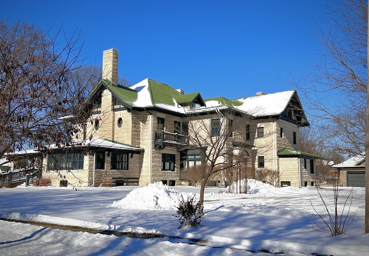 Drake Hall at Bradley Gardens Centerville, Iowa