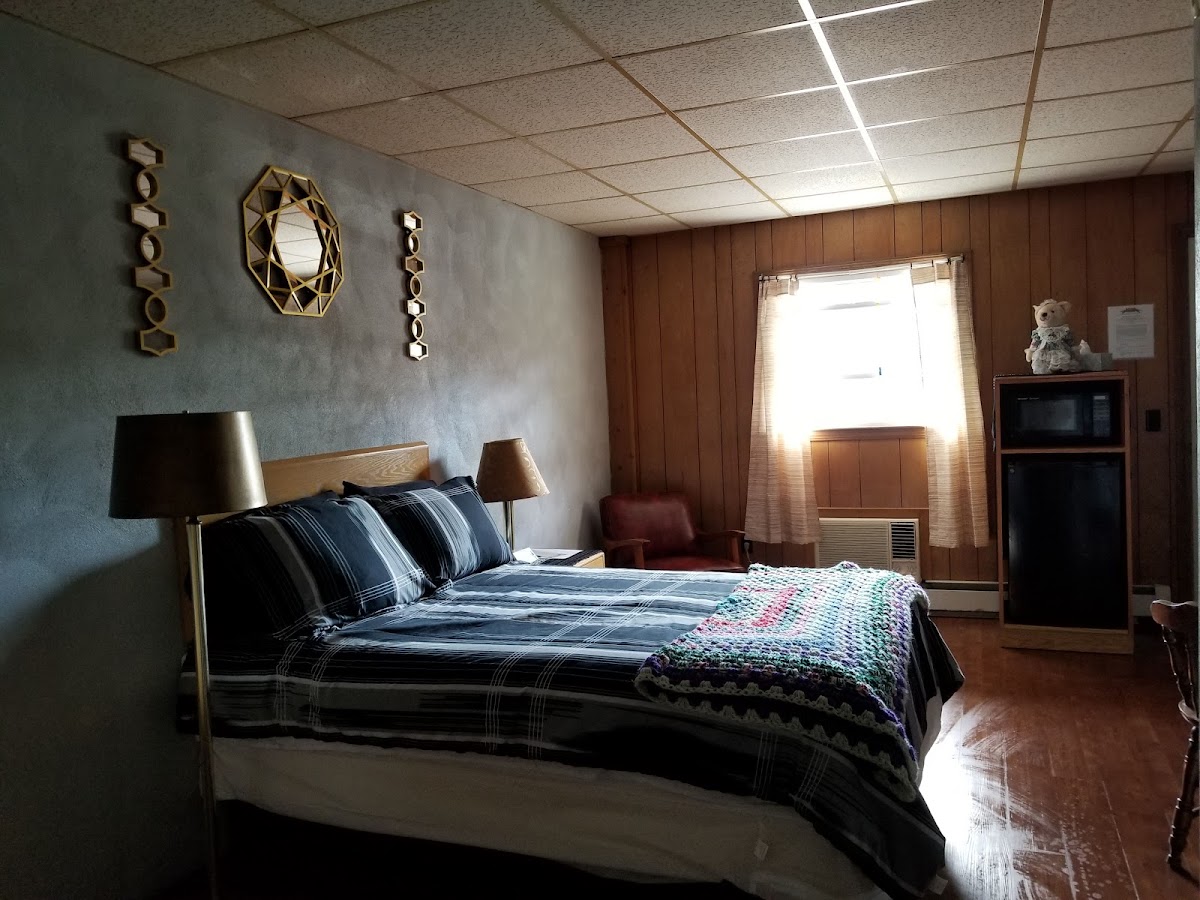 Pittsfield Motor Inn photo 2