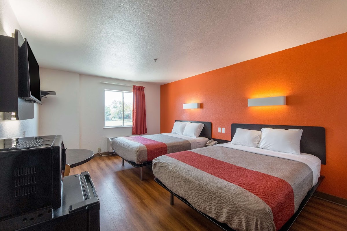 Motel 6 San Antonio, TX - Downtown - Alamo Dome photo 2