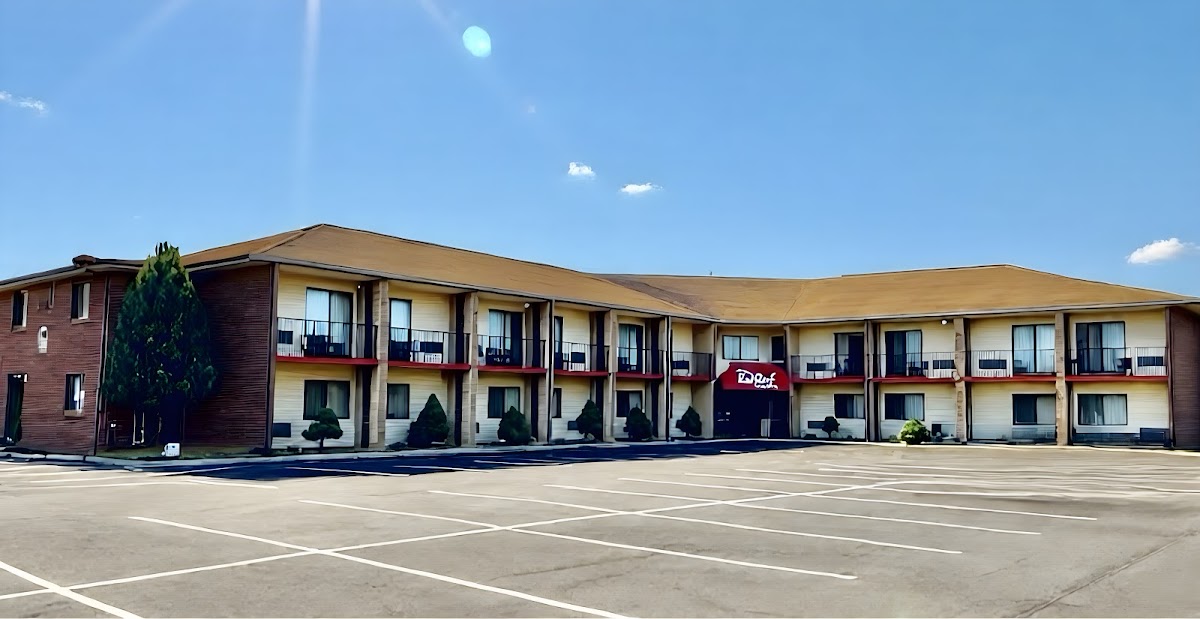 Red Roof Inn & Suites Newport – Middletown, RI