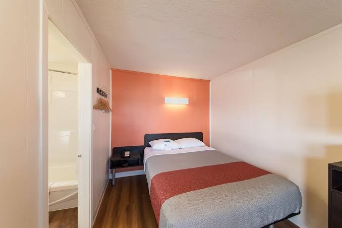 Motel 6 Cranbrook, BC photo 2
