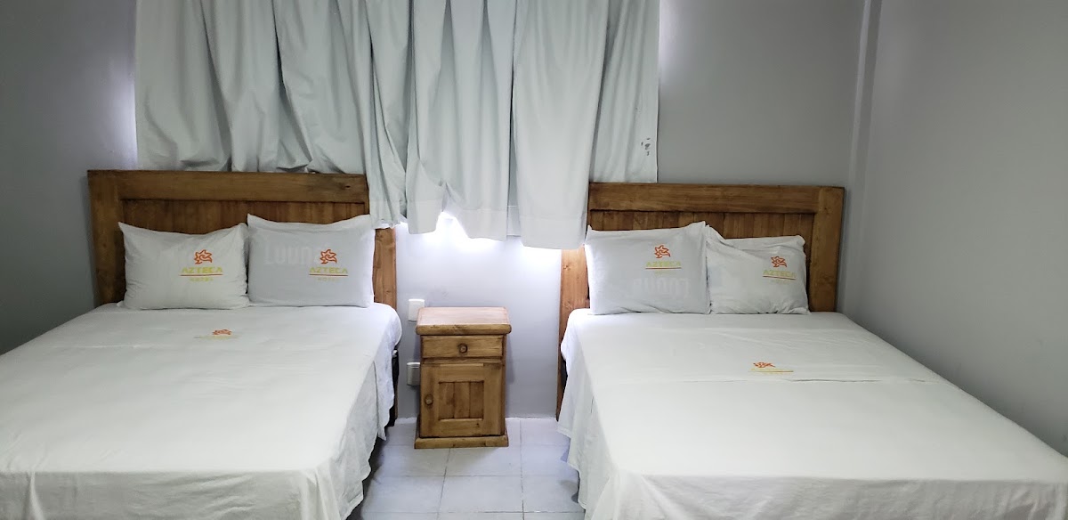 Hotel Azteca photo 2