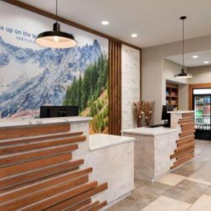 La Quinta Inn & Suites by Wyndham Marysville photo 2