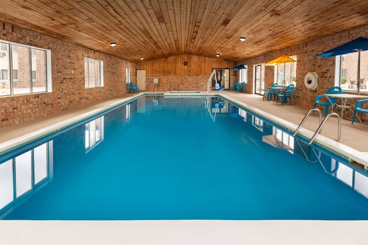 Baymont by Wyndham Manistee photo 3