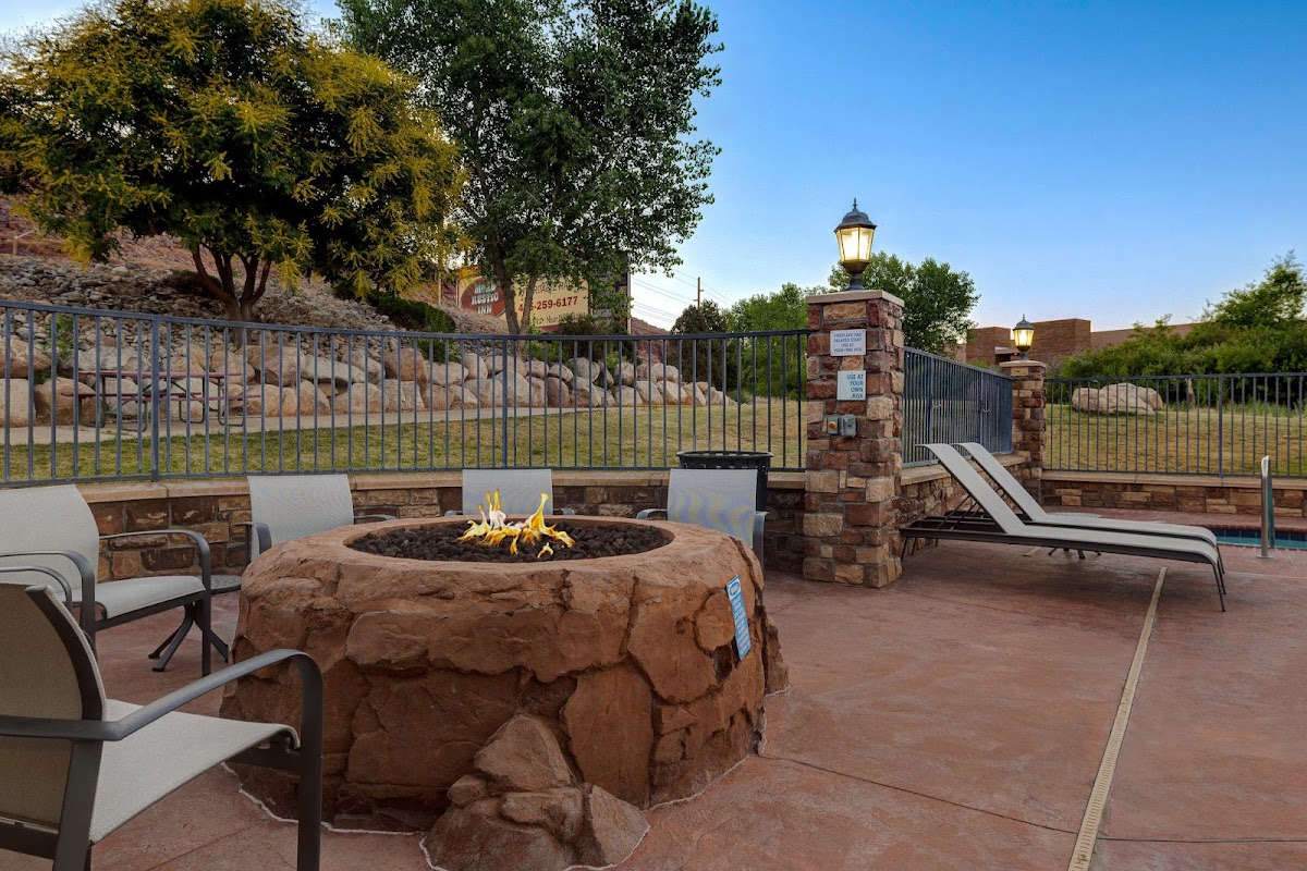 Holiday Inn Express & Suites Moab by IHG photo 3