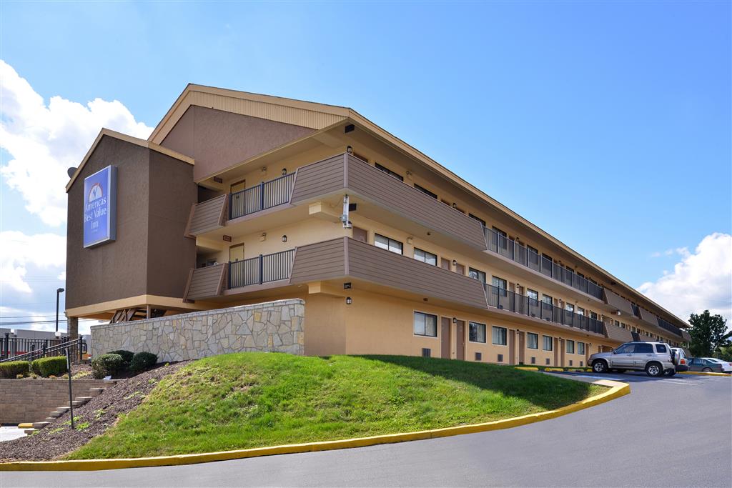 Americas Best Value Inn Pittsburgh Airport photo 3