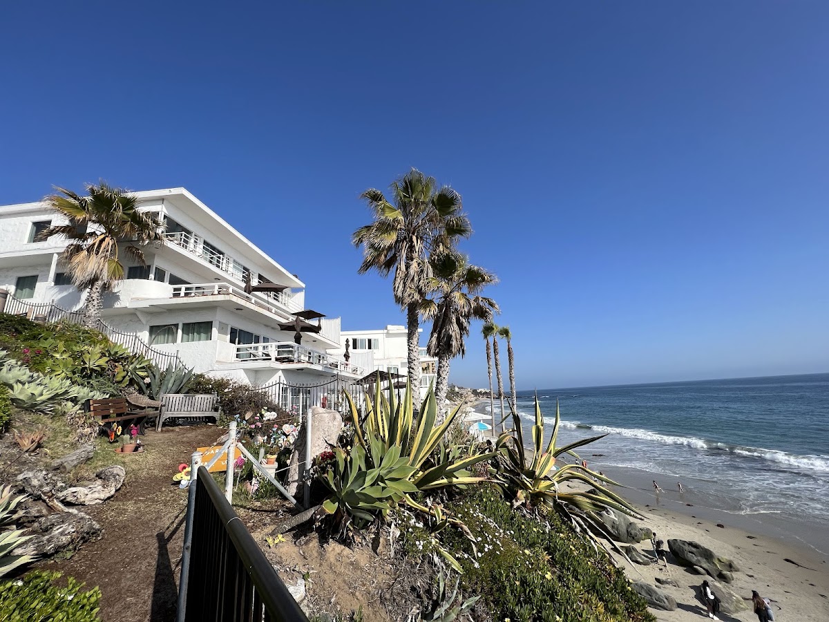 Coast Inn