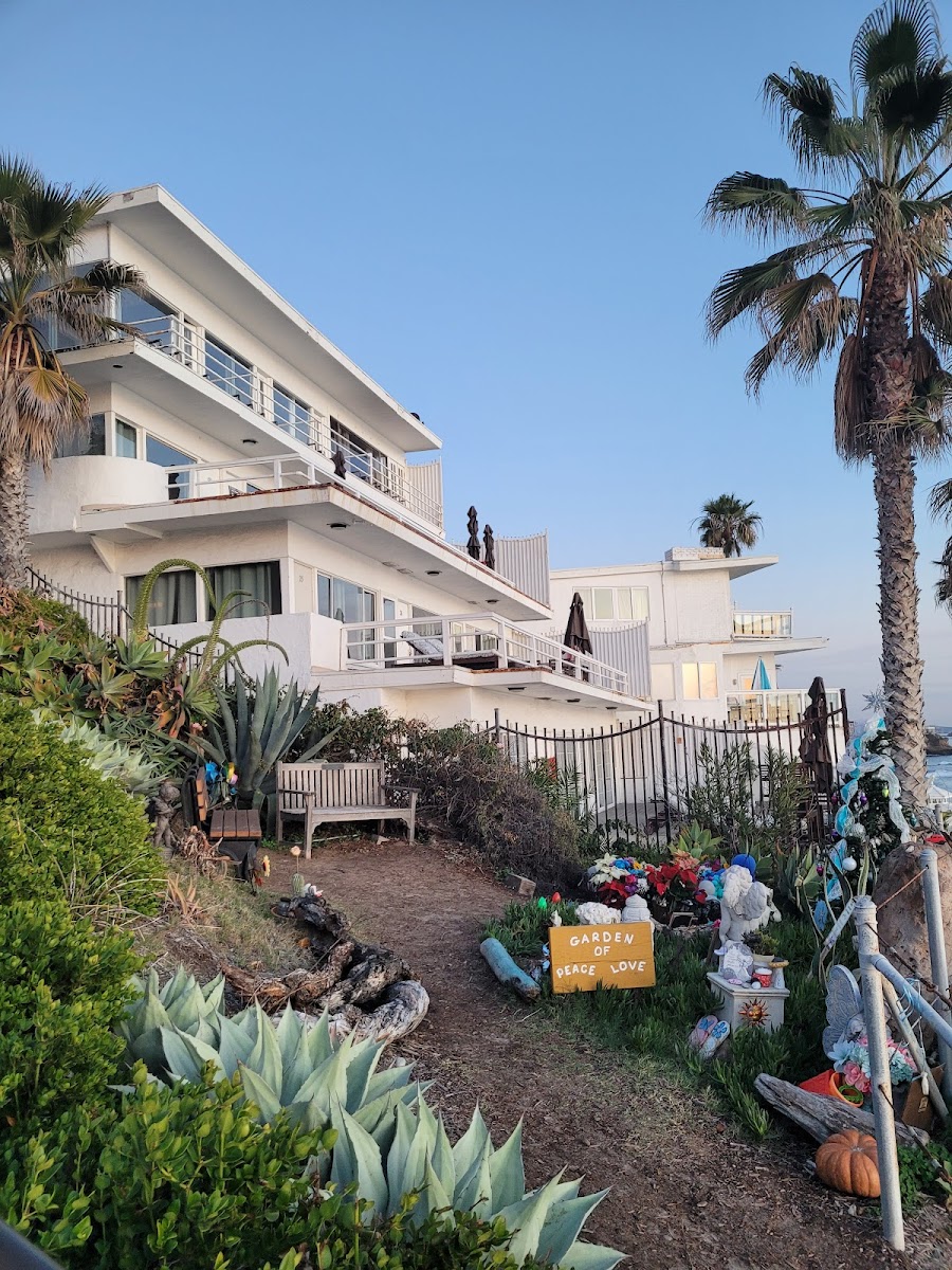 Coast Inn photo 3