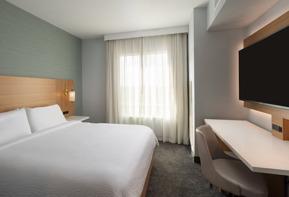 DoubleTree by Hilton Houston Westchase photo 2