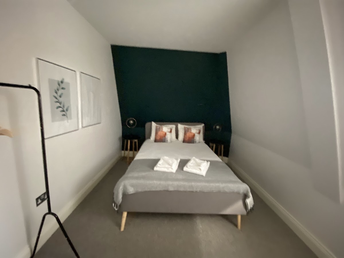 City Living - Virginia House photo 2