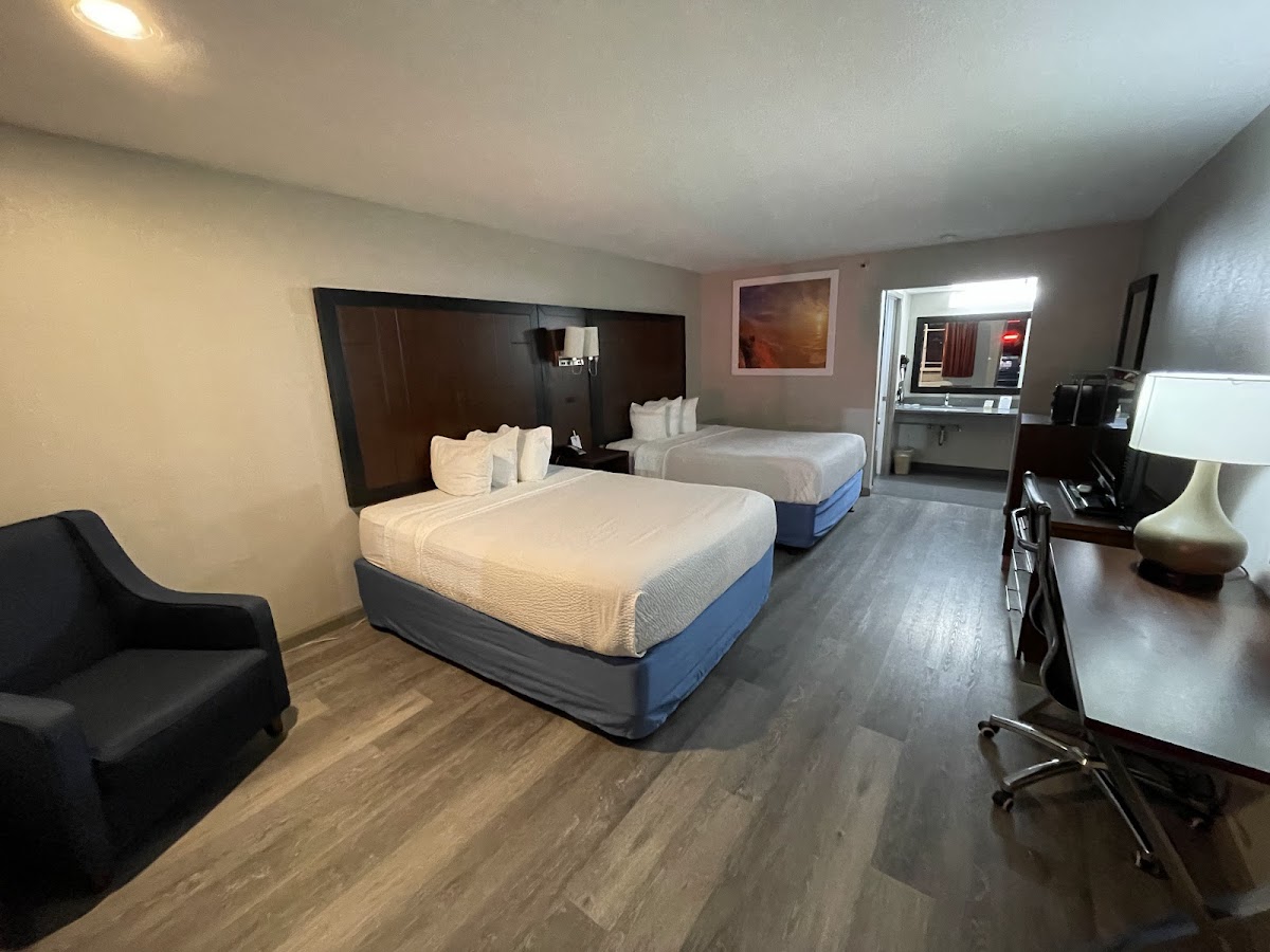 Days Inn by Wyndham Gilroy photo 2