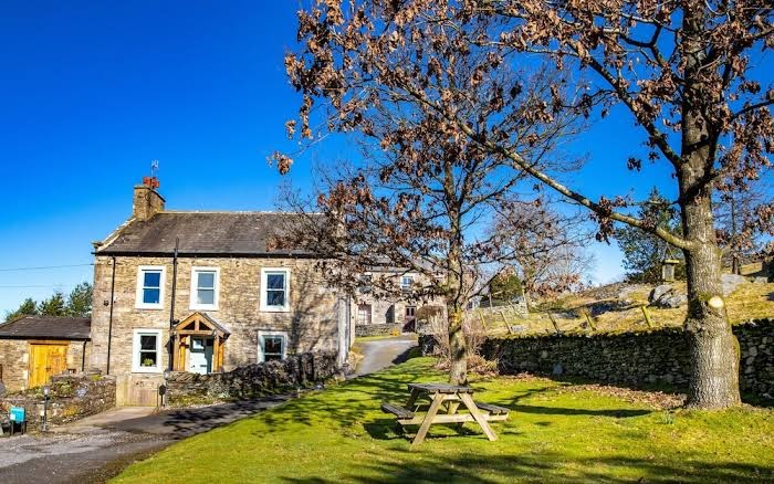 Middle Studfold Farm bed breakfast