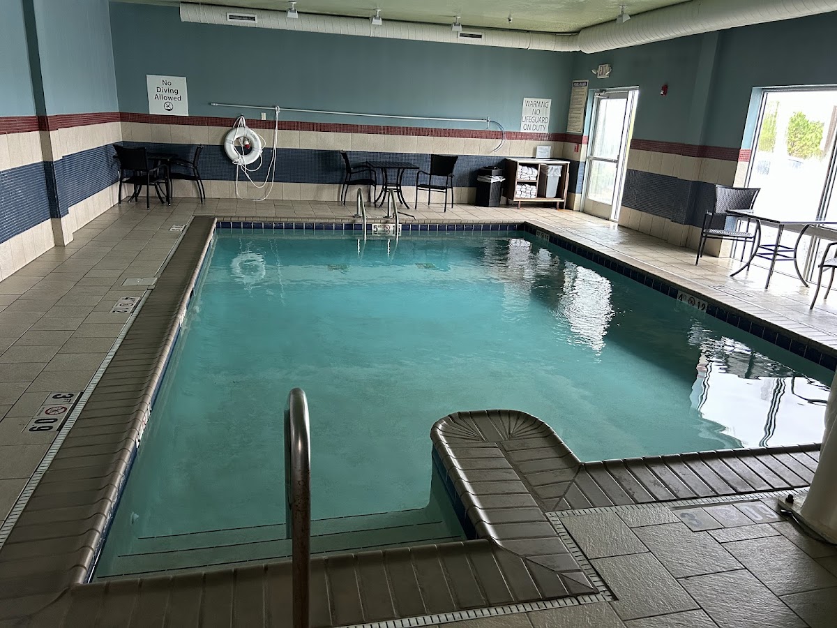 Holiday Inn Express & Suites Alabaster by IHG photo 3