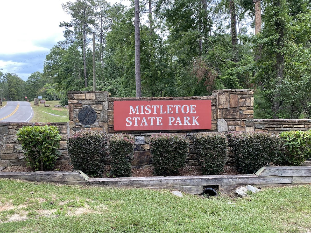 Mistletoe State Park