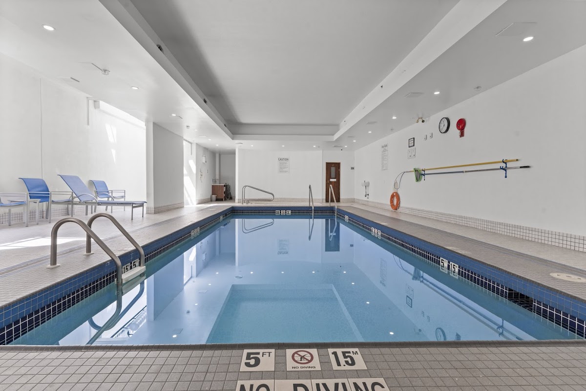Holiday Inn Express & Suites Surrey by IHG photo 3