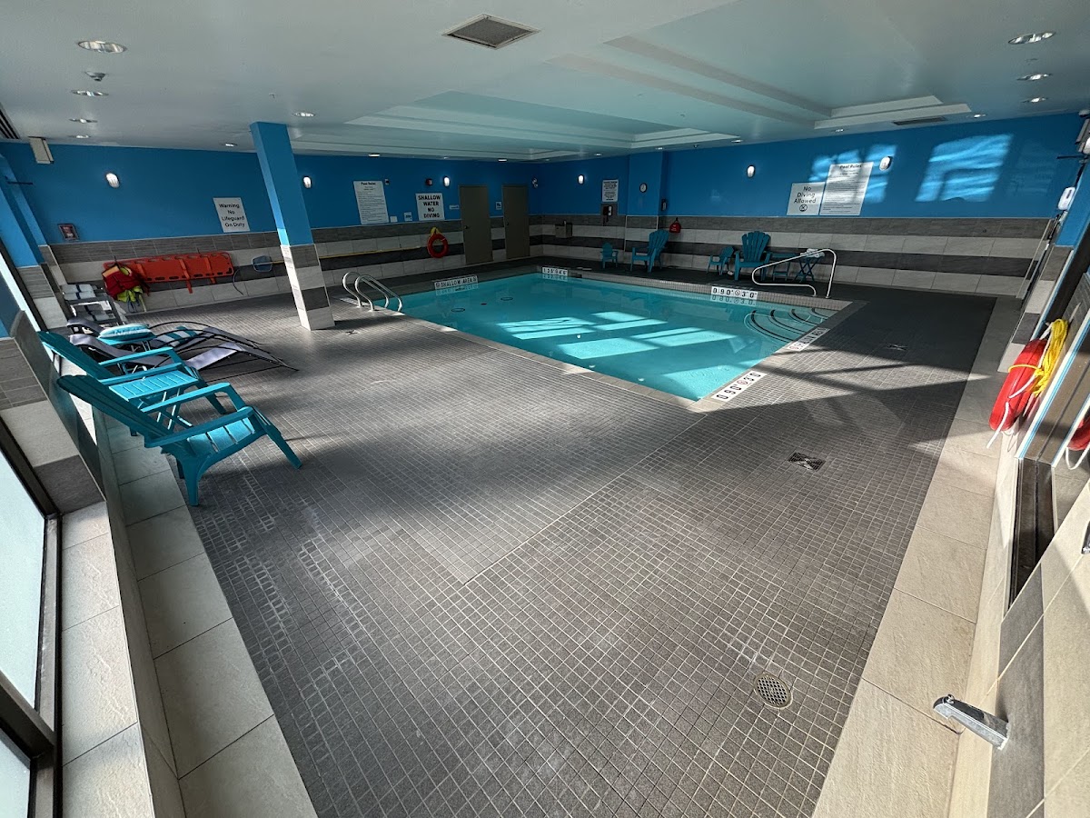 Holiday Inn Express & Suites Ottawa West - Nepean by IHG photo 3
