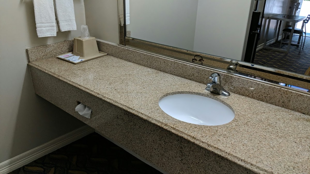 Luxury Inn I45