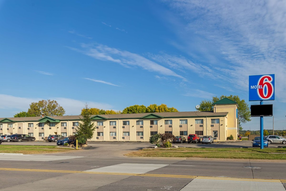 Motel 6 Moline, IL