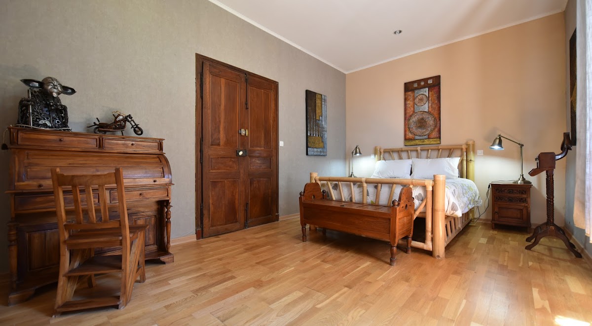 Room 1