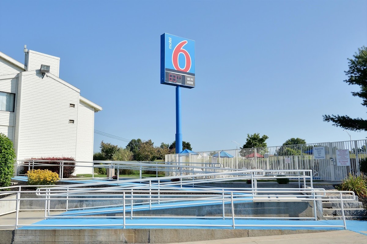 Motel 6 Nashua, NH - North