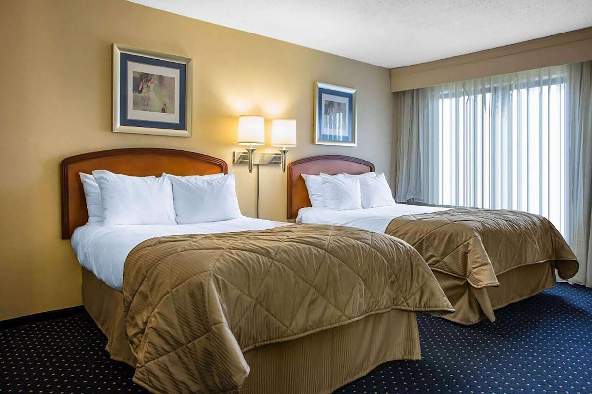 Howard Johnson by Wyndham Merrillville photo 2