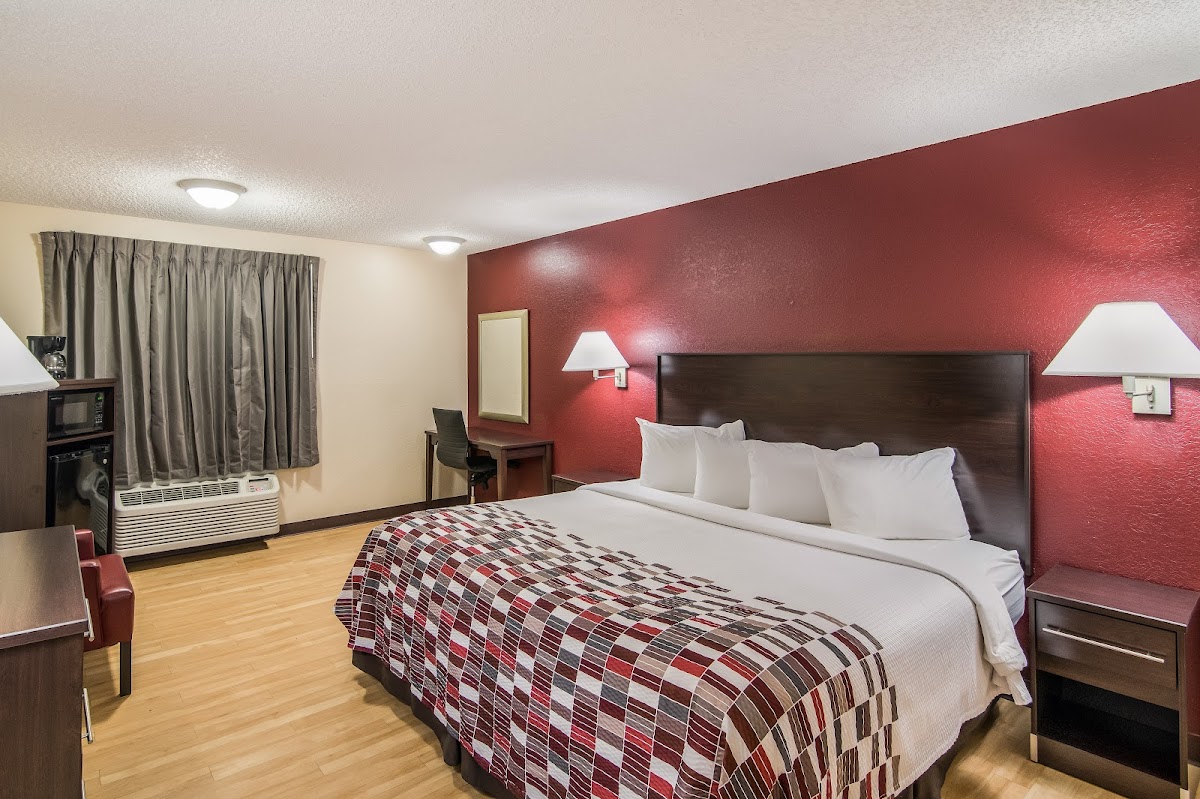 Red Roof Inn & Suites Pensacola East - Milton photo 2