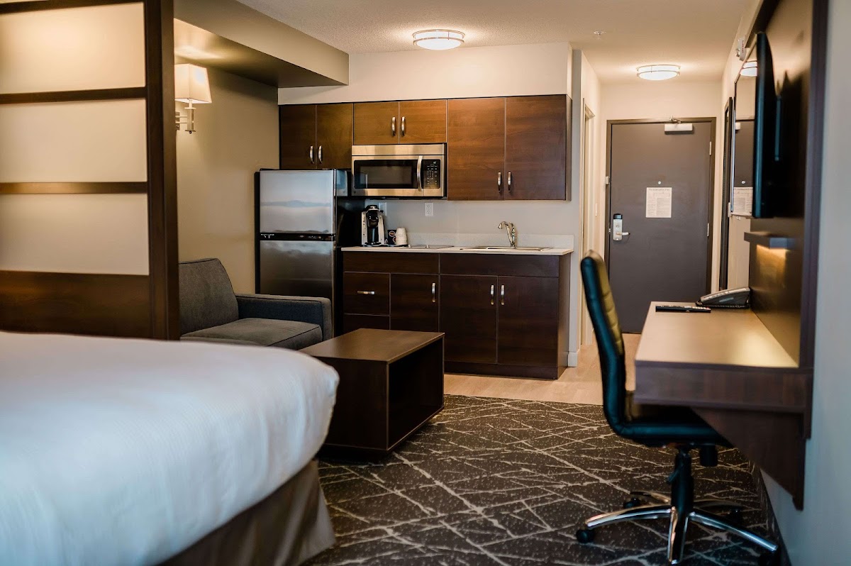 Microtel Inn and Suites by Wyndham Portage La Prairie photo 2