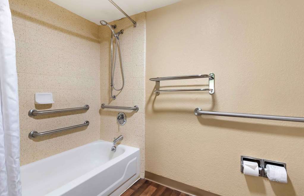 Extended Stay America Suites- Atlanta - Gwinnett Place photo 3