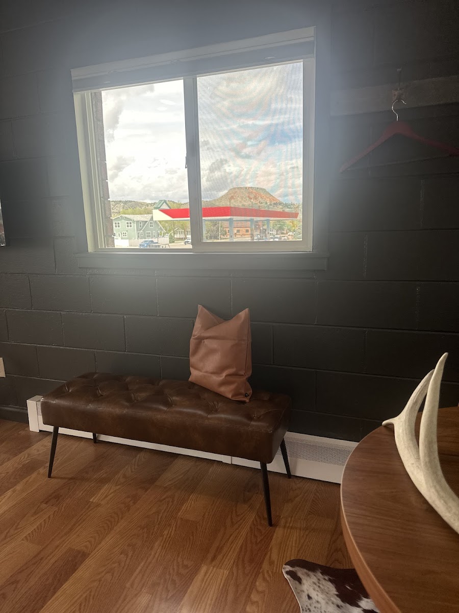 Elk Antler Inn photo 3