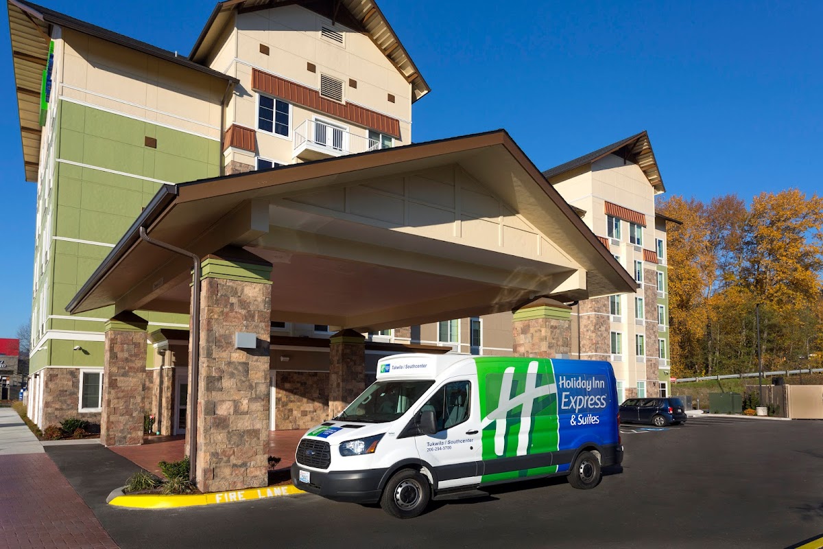Holiday Inn Express & Suites Seattle South - Tukwila by IHG