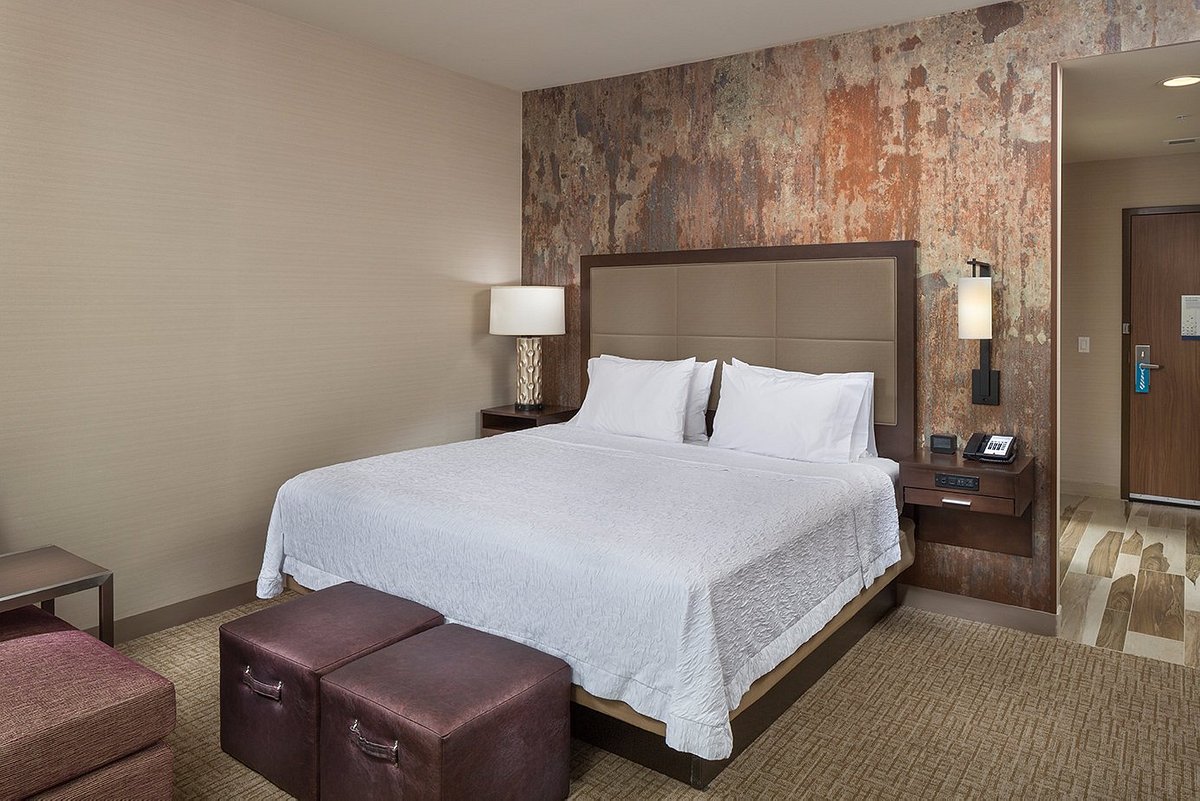 Holiday Inn Express & Suites Seattle South - Tukwila by IHG photo 2