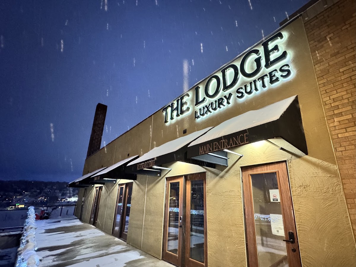 The Lodge Luxury Suites