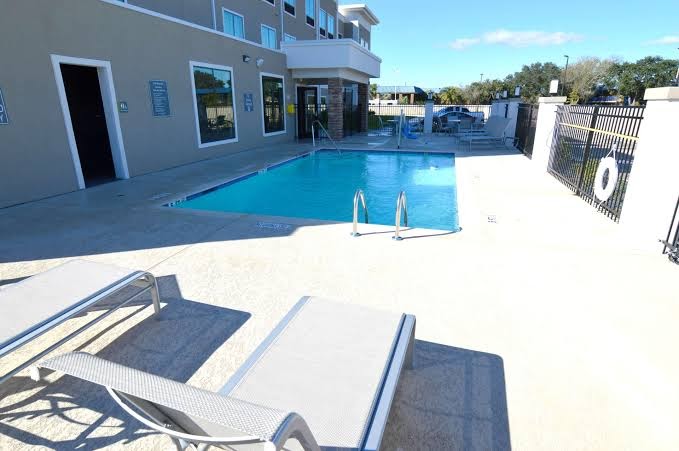Sandcastle Resort On The Beach photo 3