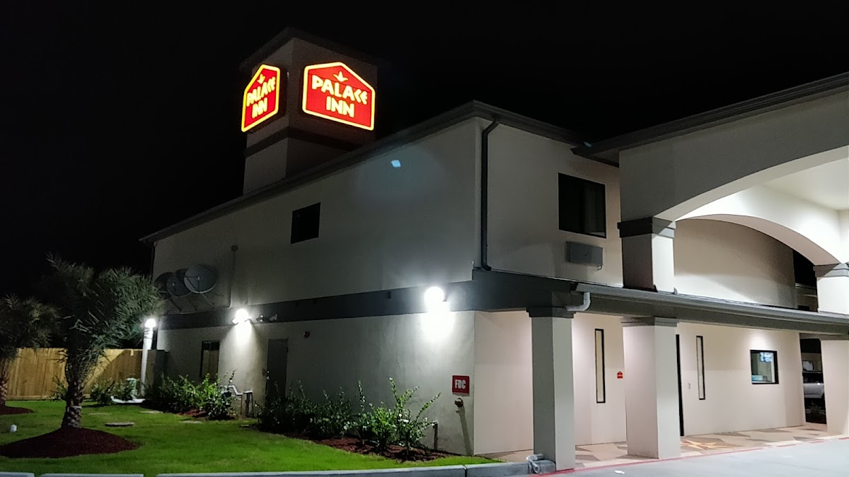 Palace Inn Katy Mills photo 3