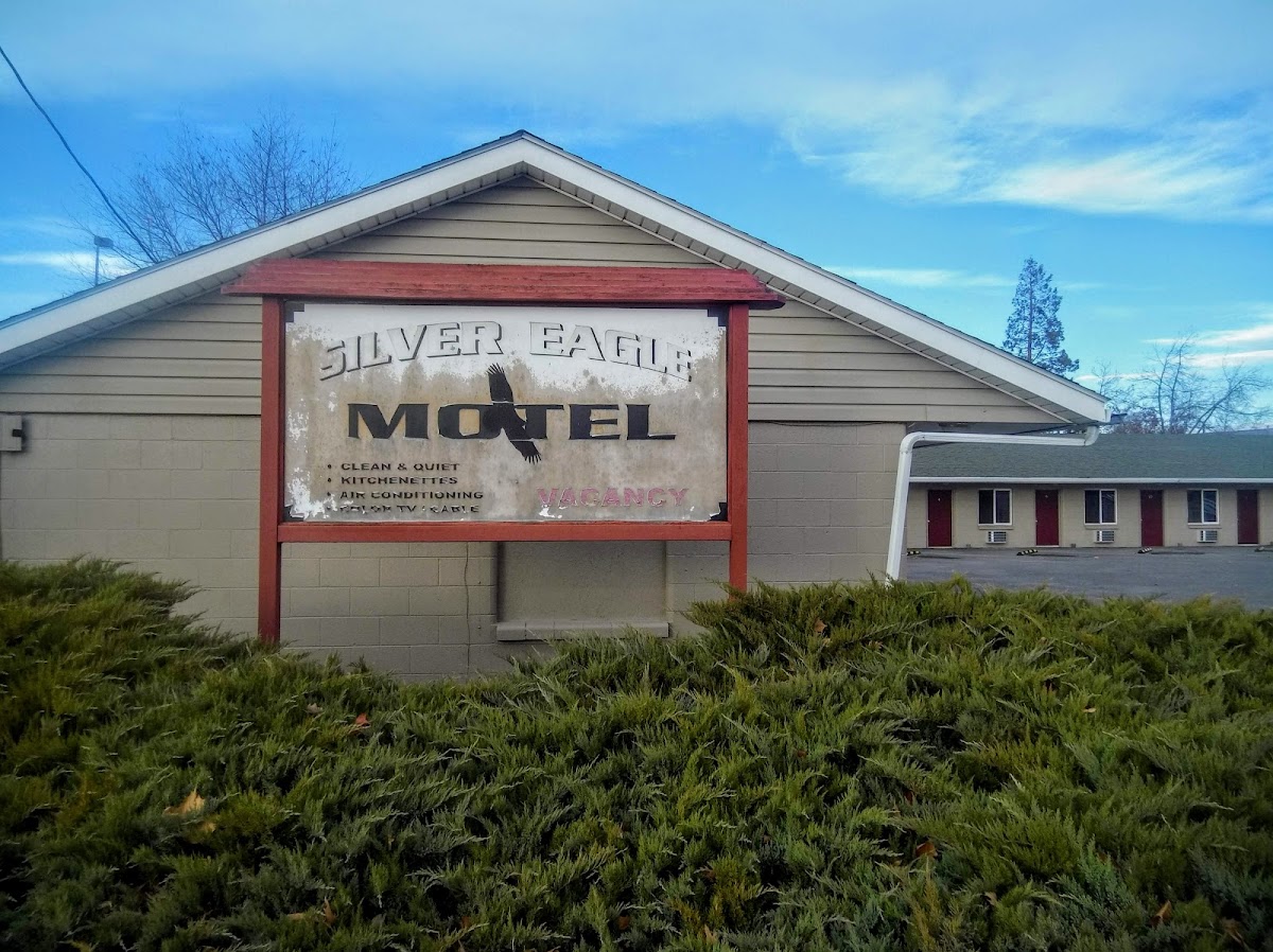 Silver Eagle Motel photo 3