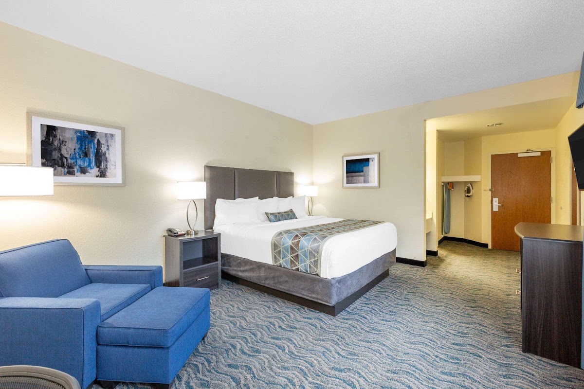 Baymont by Wyndham Des Moines Airport photo 2