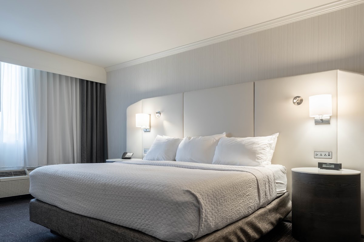 Crowne Plaza Philadelphia - King of Prussia by IHG photo 2