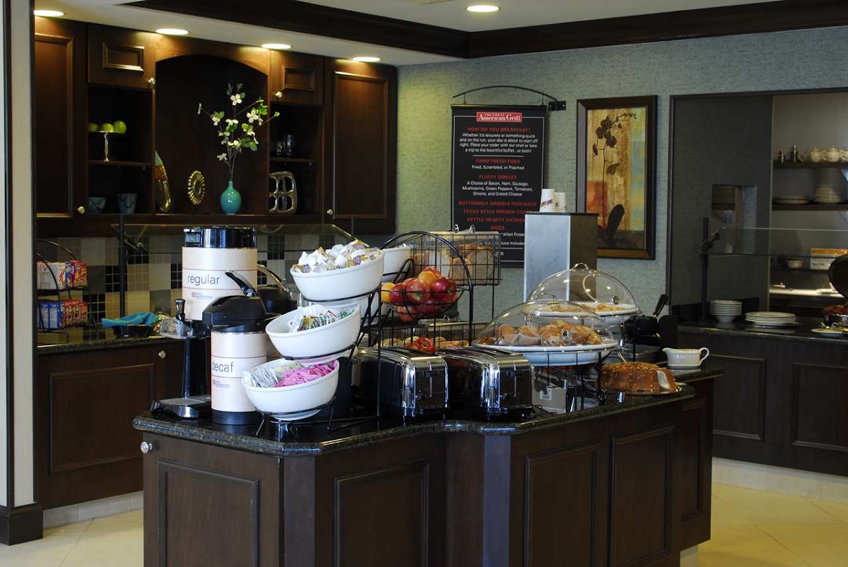 Hilton Garden Inn Hampton Coliseum Central photo 3
