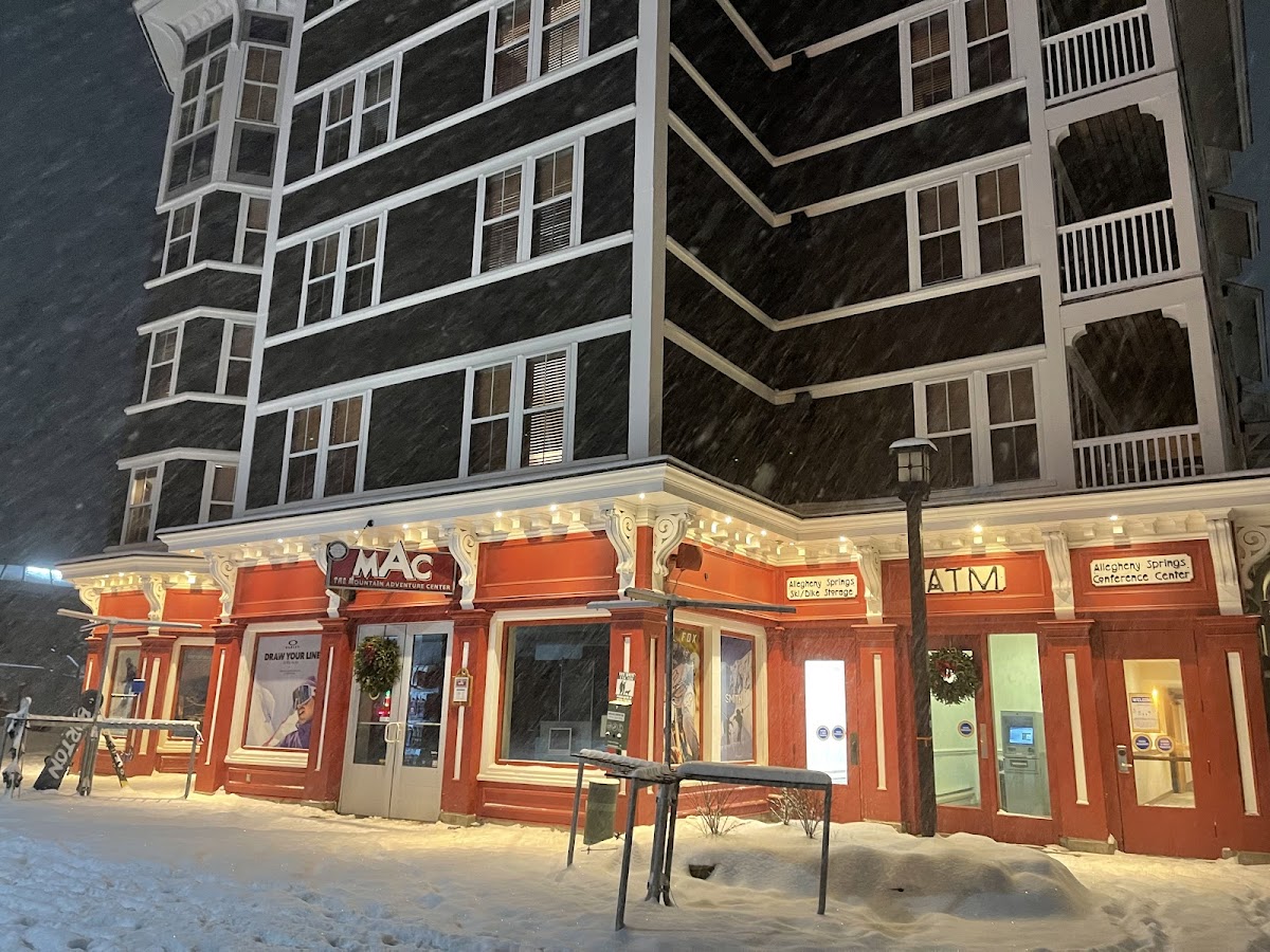 Snowshoe Resort Check-in / Top of the World photo 3