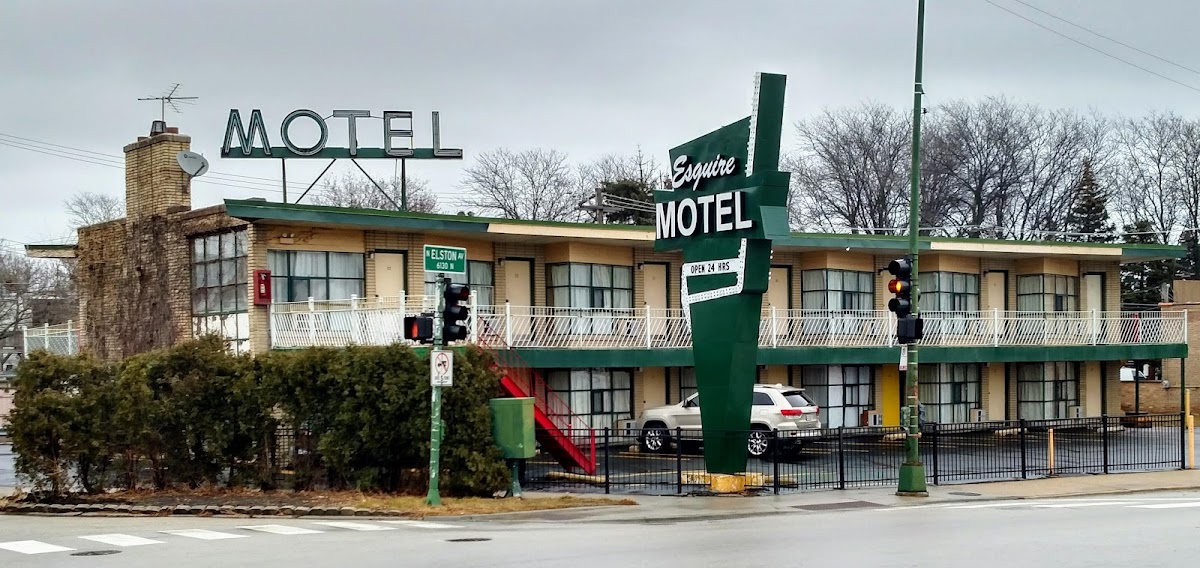 Esquire Motel