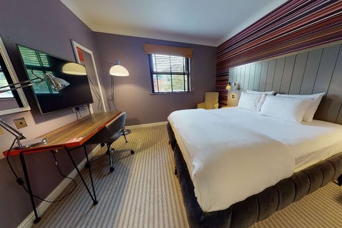 Village Hotel Chester St David's photo 3