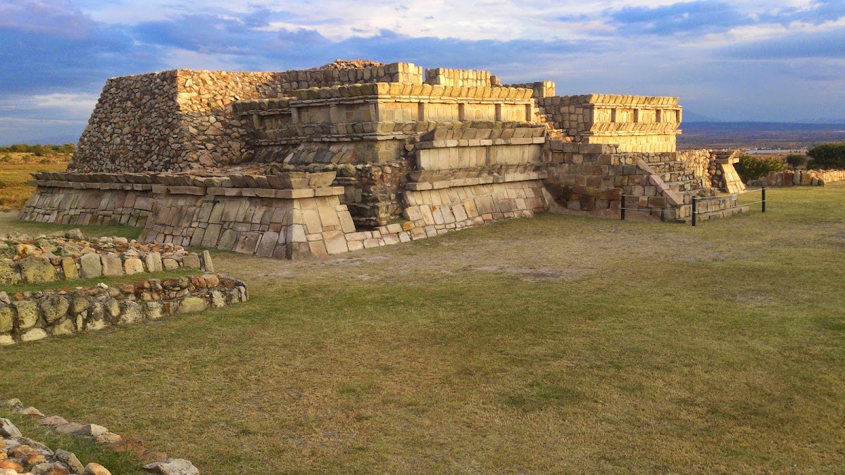 Zona Arqueológica Plazuelas