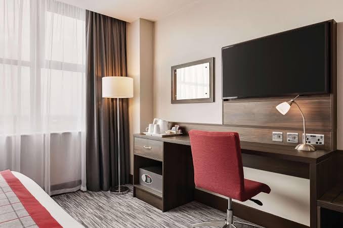 Ramada Leeds East M1 photo 2