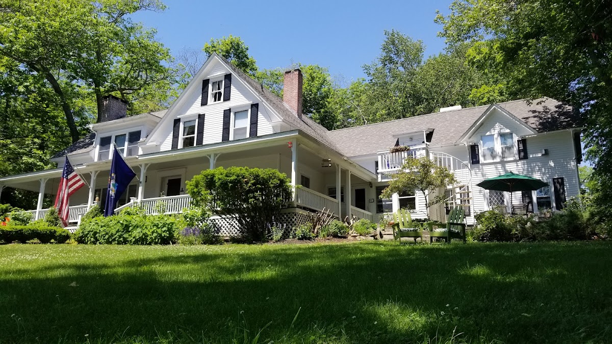 Timbercliffe Cottage Ocean View Inn