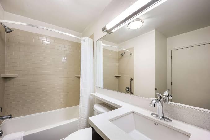 Sonesta Simply Suites Parsippany Morris Plains photo 3
