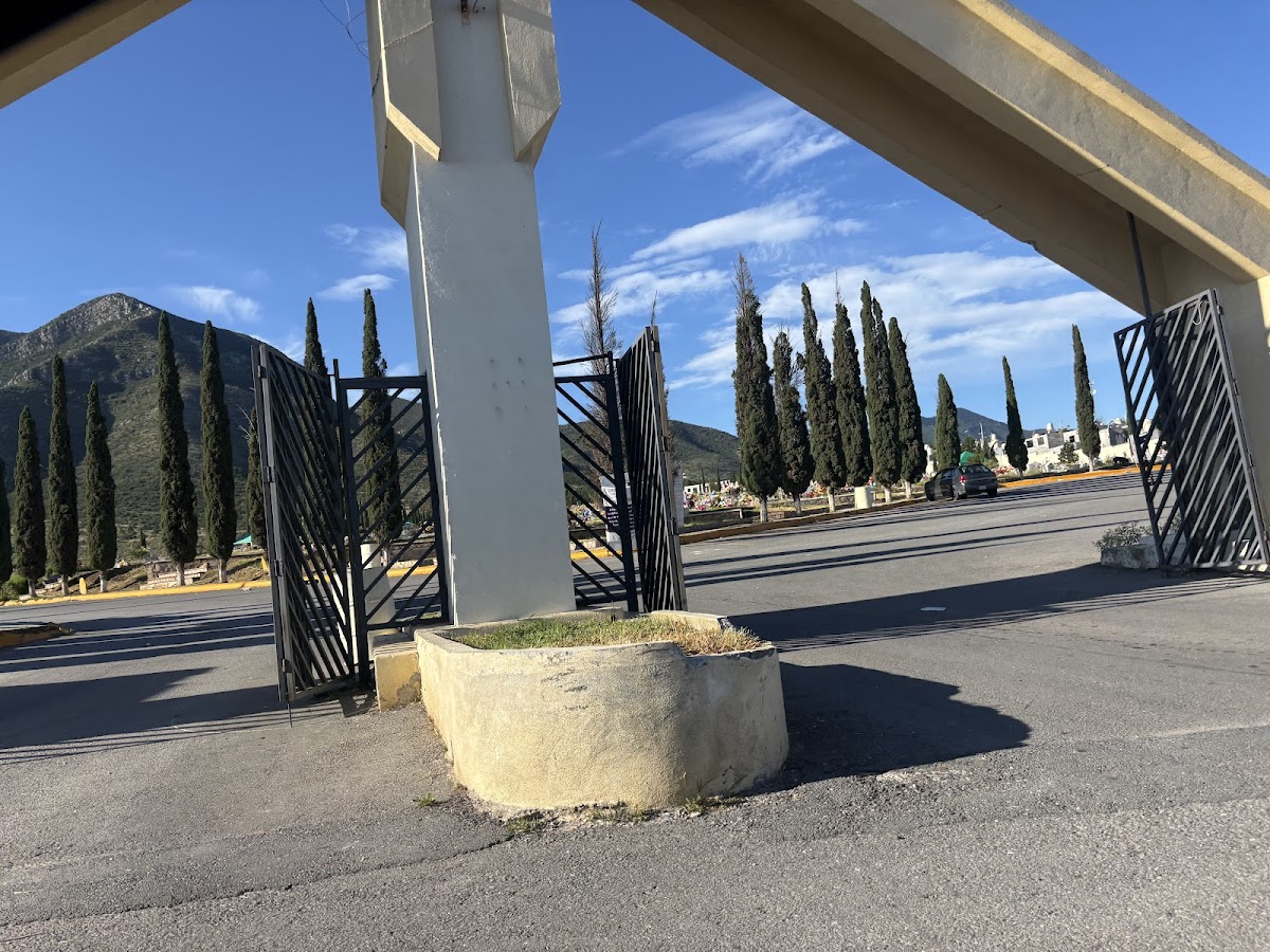 Pinos Garden