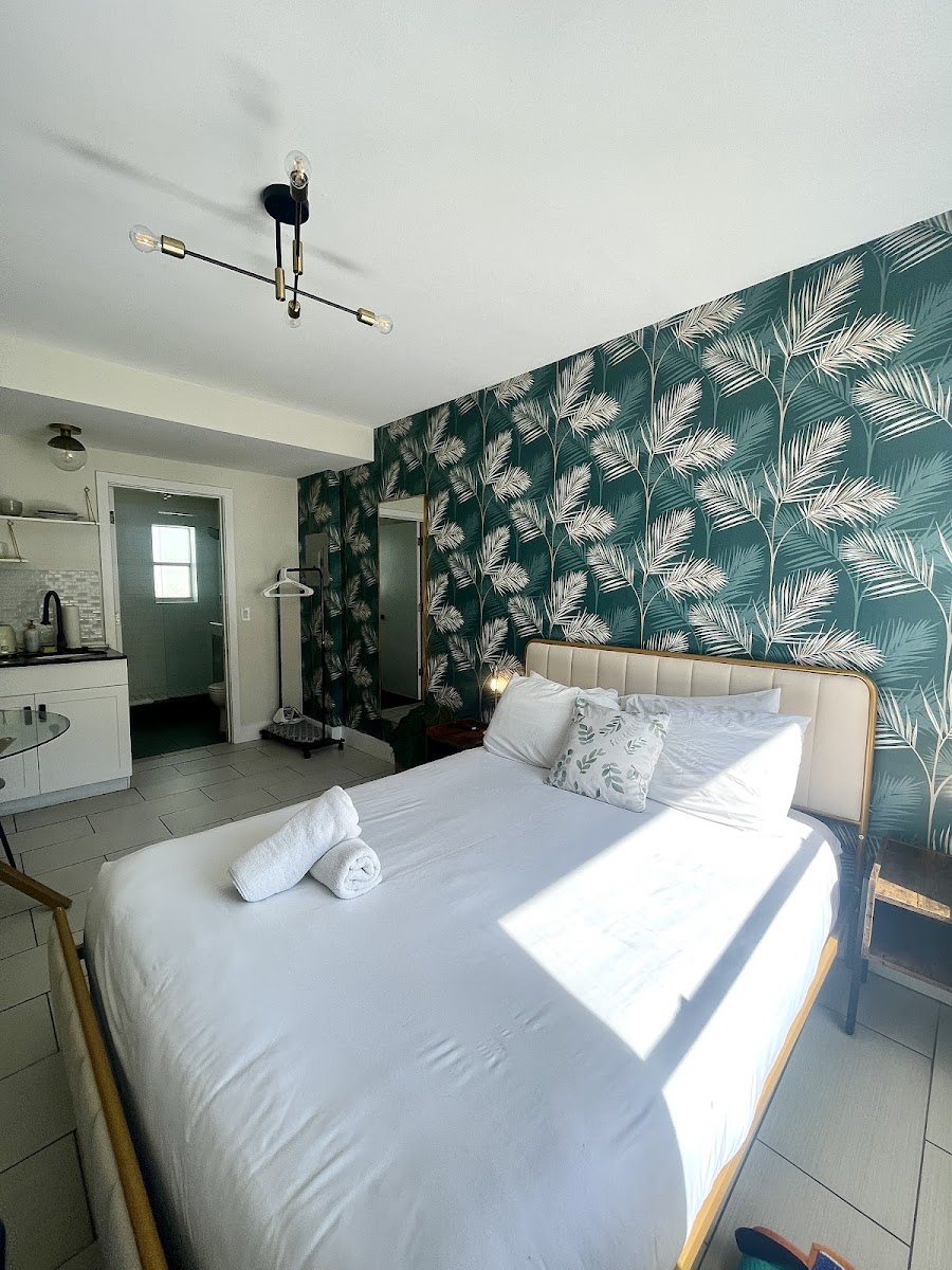 Byron Avenue Suites photo 2