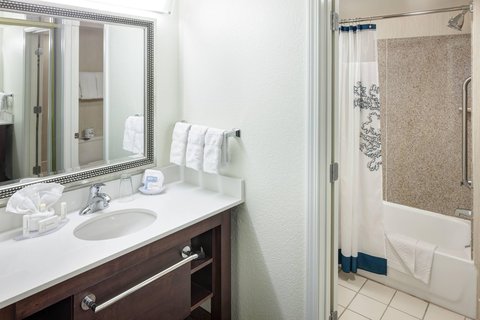 Residence Inn by Marriott Kansas City Country Club Plaza photo 3