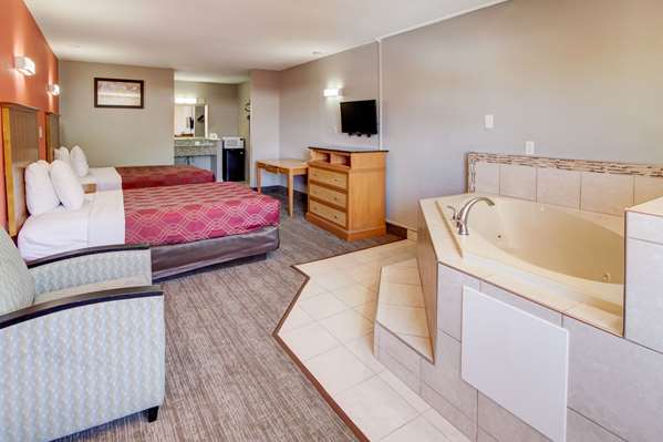 Econo Lodge Norfolk Airport photo 2
