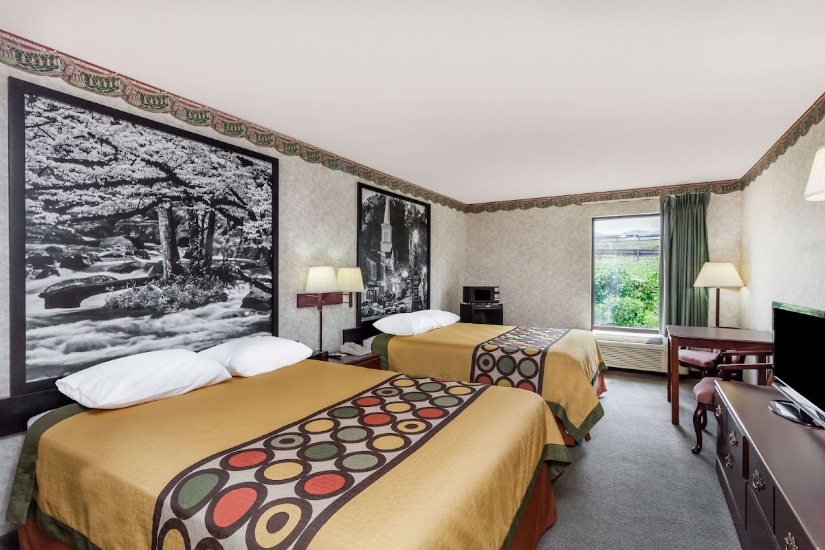 Super 8 by Wyndham Erwin photo 2